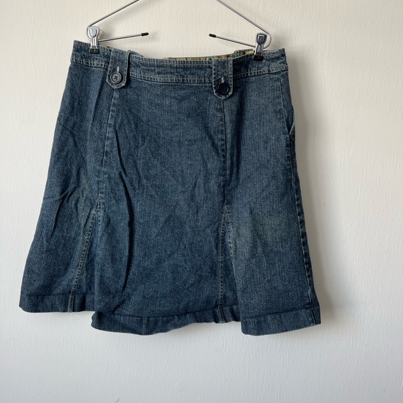 Denim skirt Sz 14 blue dark wash stretch flared zip W Work to Weekend tabs. - Picture 7 of 13